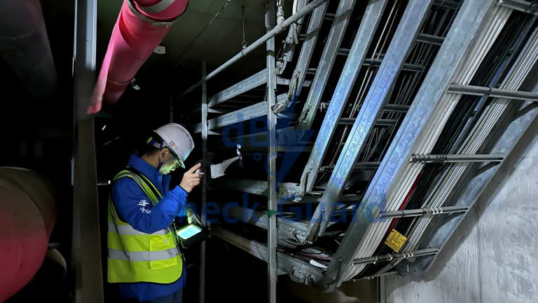 Underground power line inspection using MD-1000 with LED flashlight